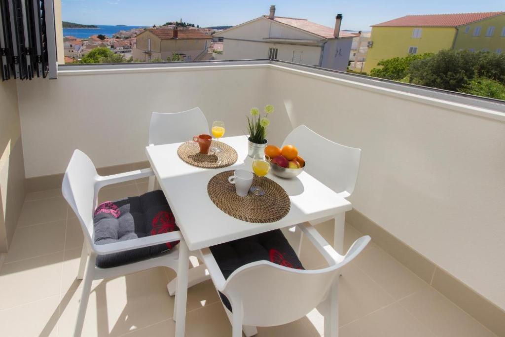 Royal Primosten Appartement Buitenkant foto